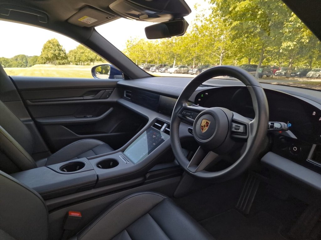 USED 2022 72 PORSCHE TAYCAN Performance Plus 93.4kWh Sport Turismo 5dr Electric Auto RWD (11kW Charger) (476 ps) FINANCE AVAILABLE