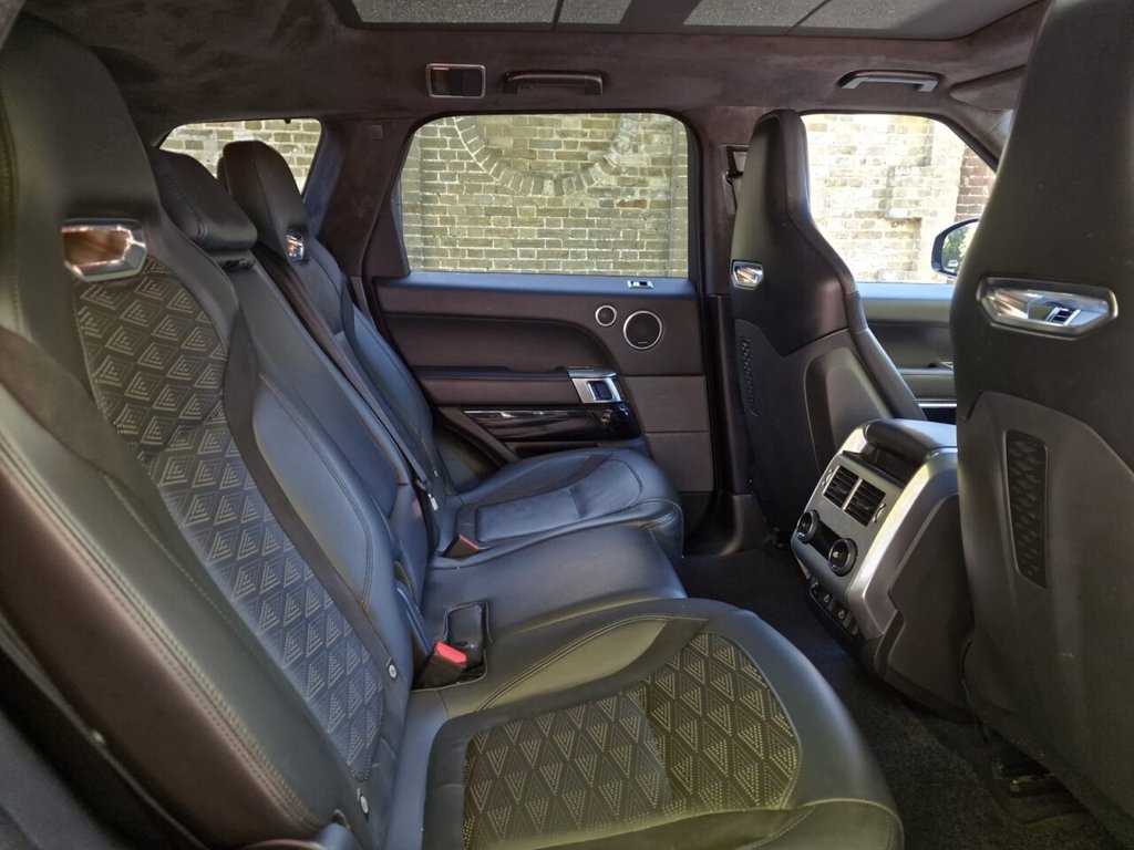 USED 2021 71 LAND ROVER RANGE ROVER SPORT 5.0 P575 V8 GPF SVR SUV 5dr Petrol Auto 4WD Euro 6 (s/s) (575 ps) FINANCE AVAILABLE