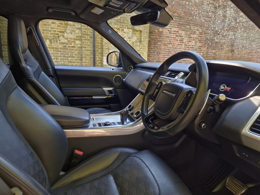USED 2021 71 LAND ROVER RANGE ROVER SPORT 5.0 P575 V8 GPF SVR SUV 5dr Petrol Auto 4WD Euro 6 (s/s) (575 ps) FINANCE AVAILABLE