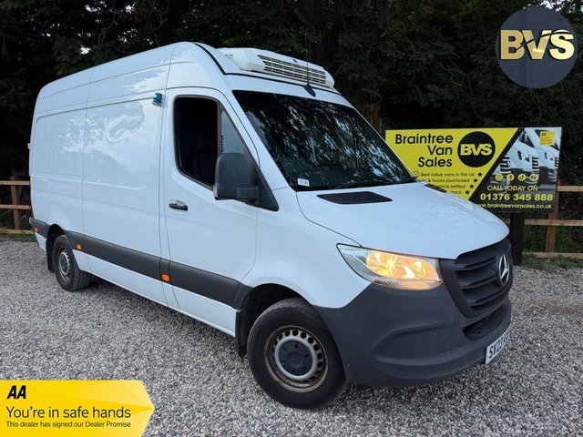 View our MERCEDES-BENZ SPRINTER