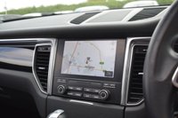 USED 2017 17 PORSCHE MACAN 3.0 TD V6 S SUV 5dr Diesel PDK 4WD Euro 6 (s/s) (258 ps) PAN ROOF / CAMERA / PDLS / FSH