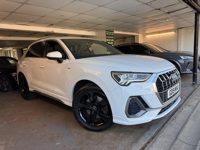 View our AUDI Q3