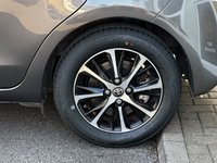 USED 2019 19 TOYOTA YARIS 1.5 VVT-h Icon Tech Hatchback 5dr Petrol Hybrid E-CVT Euro 6 (s/s) (100 ps) Full TOYOTA Service History  |  Only 2 Owners From Brand New  |  2 Keys