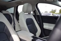 USED 2018 18 JAGUAR XF 3.0d V6 S Sportbrake 5dr Diesel Auto Euro 6 (s/s) (300 ps) PAN ROOF / LOW MILE / BLACK PK