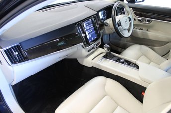 View our VOLVO V90