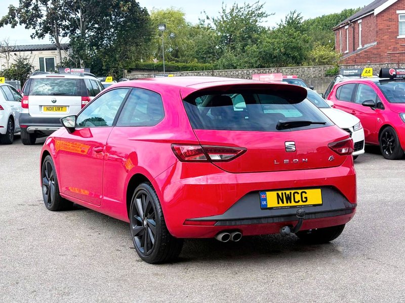 2014 SEAT Leon in red — photo 8 of 21