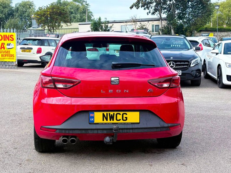 2014 SEAT Leon in red — photo 9 of 21