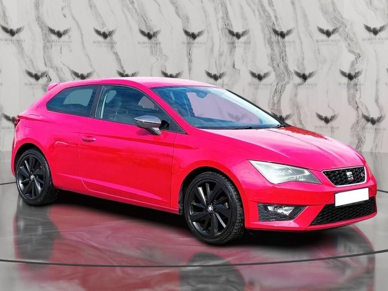 2014 SEAT Leon in red — photo 2 of 22