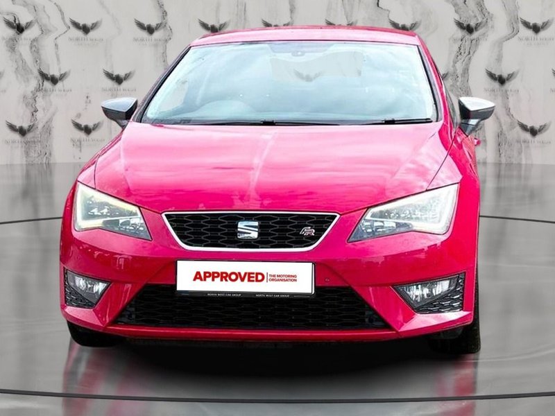 2014 SEAT Leon in red — photo 3 of 22
