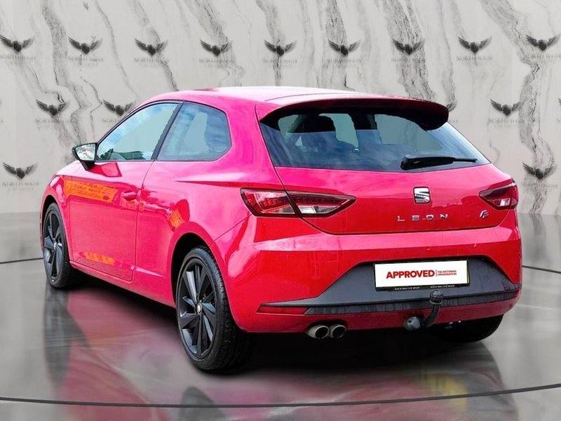 2014 SEAT Leon in red — photo 7 of 22