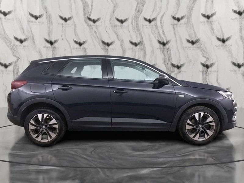 2019 Vauxhall Grandland X in grey — photo 7 of 12