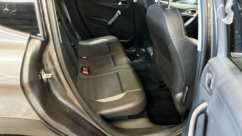 2018 Peugeot 2008 in grey — photo 10 of 11