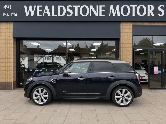 View our MINI COUNTRYMAN