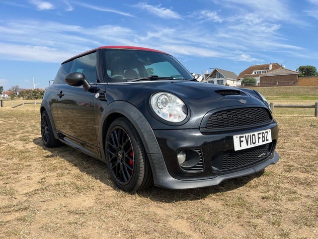 2010 MINI HATCH