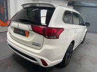 USED 2018 18 MITSUBISHI OUTLANDER 2.0h 12kWh 5h SUV 5dr Petrol Plug-in Hybrid CVT 4WD Euro 6 (s/s) (200 ps) 12 MONTH MOT  &   12 WARRANTY