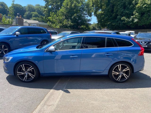 View our VOLVO V60