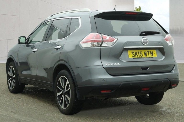 USED 2015 15 NISSAN X-TRAIL 1.6 dCi Tekna SUV 5dr Diesel Manual 4WD Euro 5 (s/s) (130 ps) ** 10 RECORDED SERVICES **