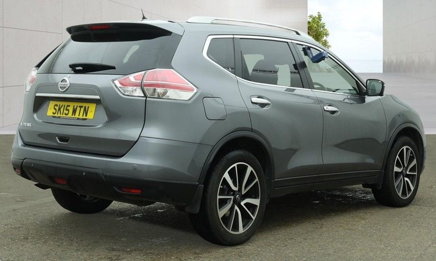 USED 2015 15 NISSAN X-TRAIL 1.6 dCi Tekna SUV 5dr Diesel Manual 4WD Euro 5 (s/s) (130 ps) ** 10 RECORDED SERVICES **