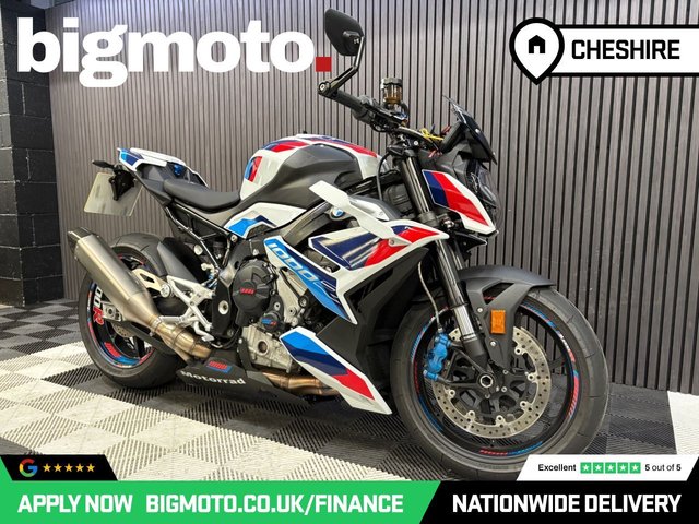 View our BMW M 1000 R