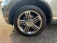 USED 2015 15 VOLKSWAGEN TOUAREG 3.0 TDI V6 BlueMotion Tech R-Line Tiptronic 4WD Euro 6 (s/s) 5dr 2KEY|HIGH SPEC|OPTIONAL TOWBAR