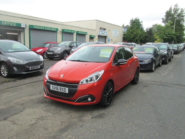 View our PEUGEOT 208