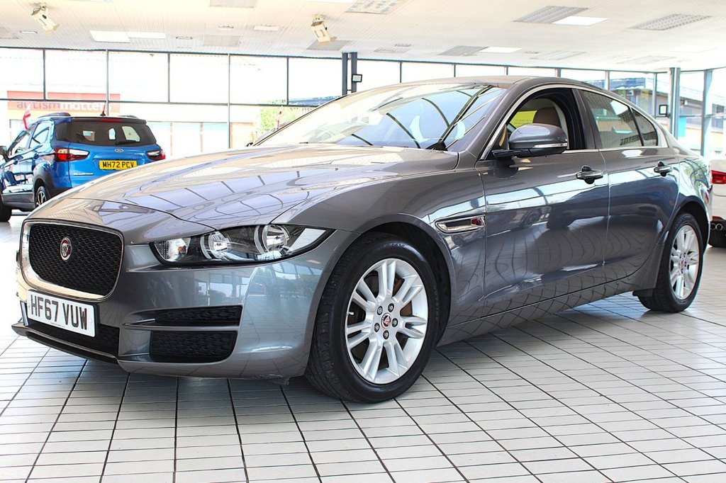 Jaguar Xe