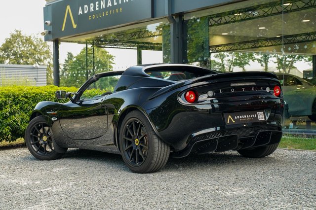 View our LOTUS ELISE
