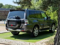 USED 2015 64 MITSUBISHI SHOGUN 3.2 DI-DC SG4 SUV 5dr Diesel Auto 4WD Euro 5 LWB (197 ps) REAR ENTERTAINMENT, TOWBAR, H/SEATS