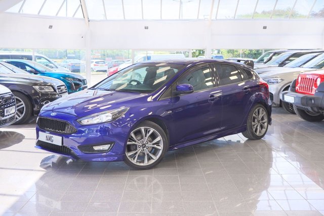 View our Ford Focus 1.0T EcoBoost ST-Line Hatchback 5dr Petrol Manual Euro 6 (s/s) (140 ps)