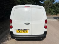 USED 2021 21 PEUGEOT PARTNER 1.5 BlueHDi 1000 Professional Standard Panel Van 5dr Diesel EAT8 SWB Euro 6 (s/s) (130 bhp) AUTOMATIC, REAR CAM, A/C, FSH