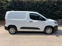 USED 2021 21 PEUGEOT PARTNER 1.5 BlueHDi 1000 Professional Standard Panel Van 5dr Diesel EAT8 SWB Euro 6 (s/s) (130 bhp) AUTOMATIC, REAR CAM, A/C, FSH