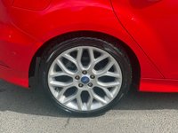 USED 2015 65 FORD FOCUS 1.0T EcoBoost Zetec S Hatchback 5dr Petrol Auto Euro 6 (s/s) (125 ps) TOP SPEC -FULL SERVICE HISTORY