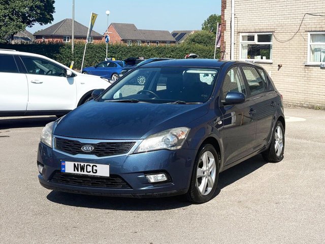 View our KIA CEED
