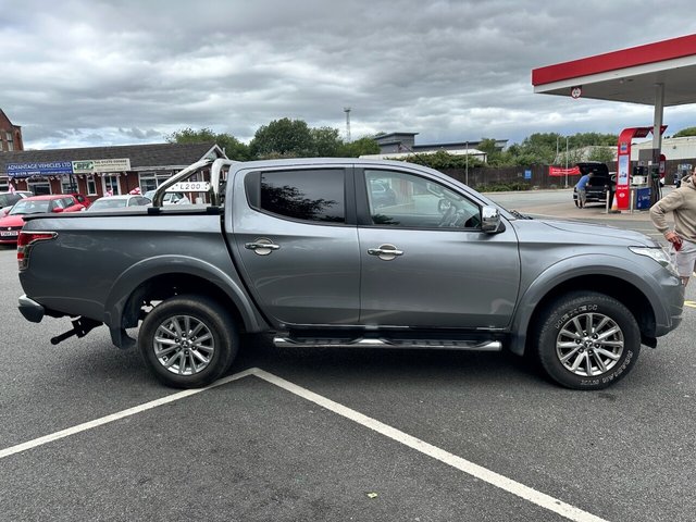 View our MITSUBISHI L200