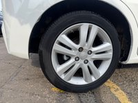 USED 2015 15 HONDA JAZZ 1.4 i-VTEC ES Plus Hatchback 5dr Petrol Manual Euro 5 (99 ps) Buy with Complete Confidence from Sheriff Motors, All our vehicles are extensively road tested and thoroughly inspected prior to sale. Each vehicle comes with a new 1 year mot and we rectify all advisories and failures at no additional cost to our customers, plus a full oil and filter service. For added peace of mind, every car includes a 6 month complimentary RAC Warranty, 12 months Rac Breakdown Cover giving you complete confidence when you buy from Sheriff Motors.