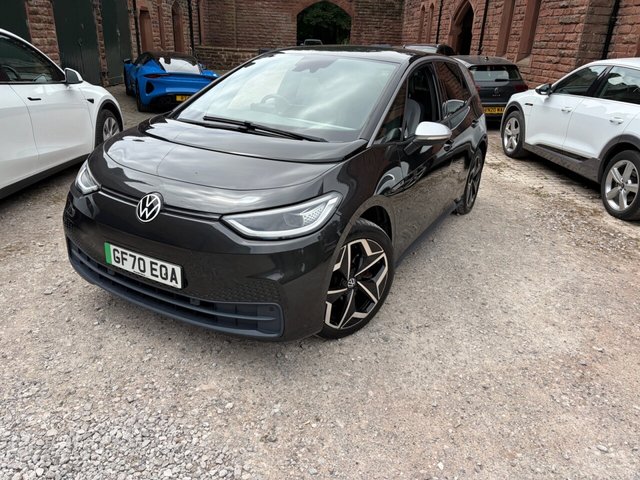 View our VOLKSWAGEN ID.3