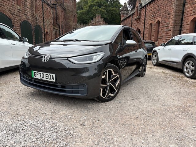 View our VOLKSWAGEN ID.3
