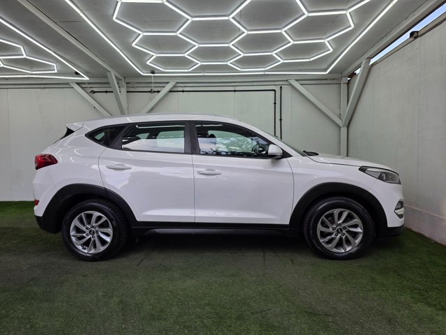 View our HYUNDAI TUCSON