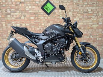 2025 HONDA CB1000 Hornet SP. ZERO MILES. NICE EXTRAS. NEVER BEEN RIDDEN. &pound;9250.00