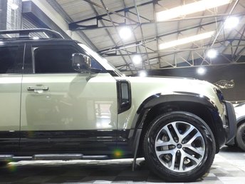 View our LAND ROVER DEFENDER 110