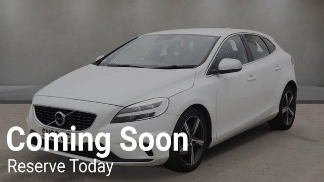 View our VOLVO V40