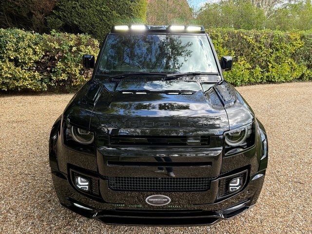 View our LAND ROVER DEFENDER 110