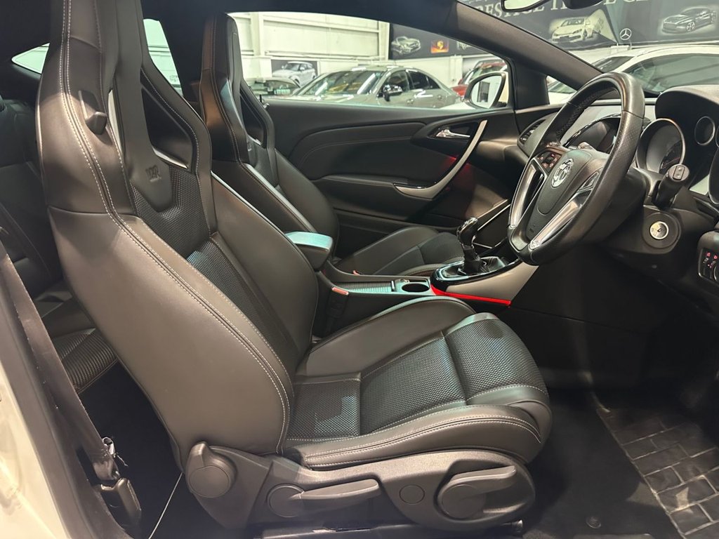 USED 2014 64 VAUXHALL ASTRA GTC 2.0T VXR Coupe 3dr Petrol Manual Euro 5 (s/s) (280 ps) SERVICE HISTORY-11 SERVICE VISITS