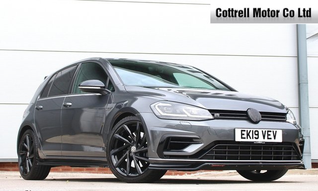 View our VOLKSWAGEN GOLF
