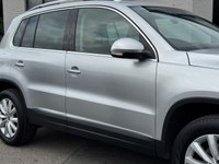 USED 2015 15 VOLKSWAGEN TIGUAN 2.0 TDI BlueMotion Tech Match SUV 5dr Diesel DSG 4WD Euro 5 (s/s) (140 ps) AUTO 4X4 -- FULL SERVICE HISTORY -- CAMBELT CHANGED -- SAT NAV -- PARKING SENSORS