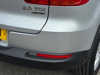 USED 2015 15 VOLKSWAGEN TIGUAN 2.0 TDI BlueMotion Tech Match SUV 5dr Diesel DSG 4WD Euro 5 (s/s) (140 ps) AUTO 4X4 -- FULL SERVICE HISTORY -- CAMBELT CHANGED -- SAT NAV -- PARKING SENSORS