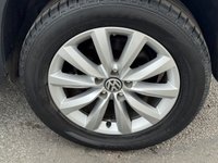 USED 2015 15 VOLKSWAGEN TIGUAN 2.0 TDI BlueMotion Tech Match SUV 5dr Diesel DSG 4WD Euro 5 (s/s) (140 ps) AUTO 4X4 -- FULL SERVICE HISTORY -- CAMBELT CHANGED -- SAT NAV -- PARKING SENSORS