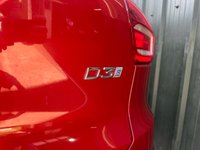 USED 2019 69 VOLVO XC40 2.0 D3 R-Design SUV 5dr Diesel Auto Euro 6 (s/s) (150 ps) Climate - Cruise - Bluetooth