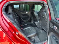 USED 2019 69 VOLVO XC40 2.0 D3 R-Design SUV 5dr Diesel Auto Euro 6 (s/s) (150 ps) Climate - Cruise - Bluetooth