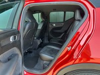 USED 2019 69 VOLVO XC40 2.0 D3 R-Design SUV 5dr Diesel Auto Euro 6 (s/s) (150 ps) Climate - Cruise - Bluetooth